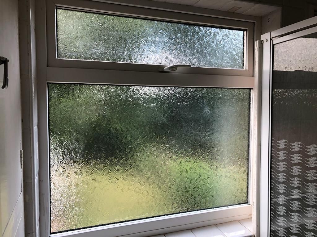 استفاده از شیشه طرح‌دار در پنجره دوجداره